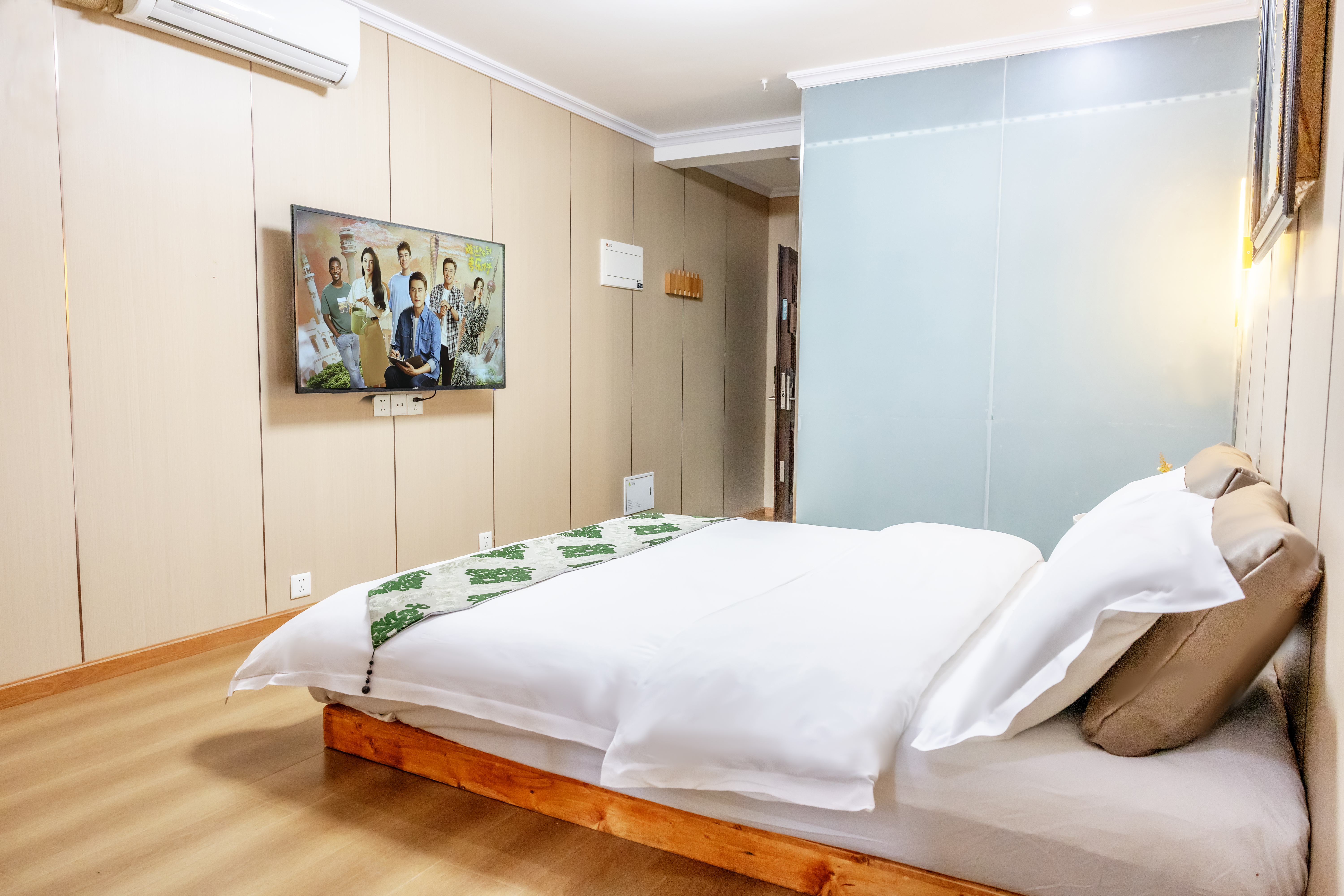 King Room / 大床间